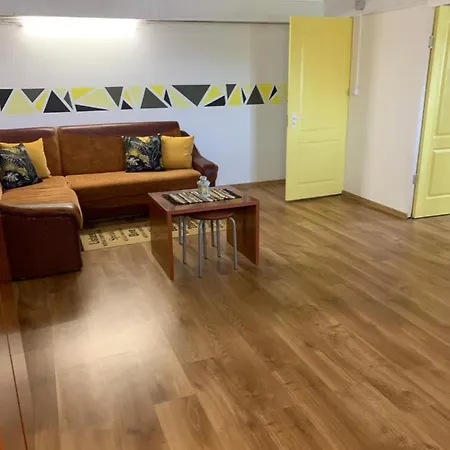 Casa Curcubeu بيت ضيافة كوربو