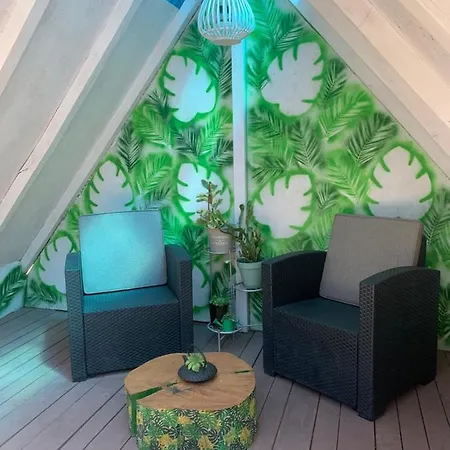 Casa Curcubeu * Корбу